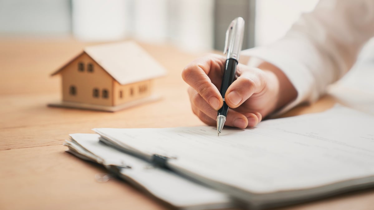 Real estate buying and selling concept